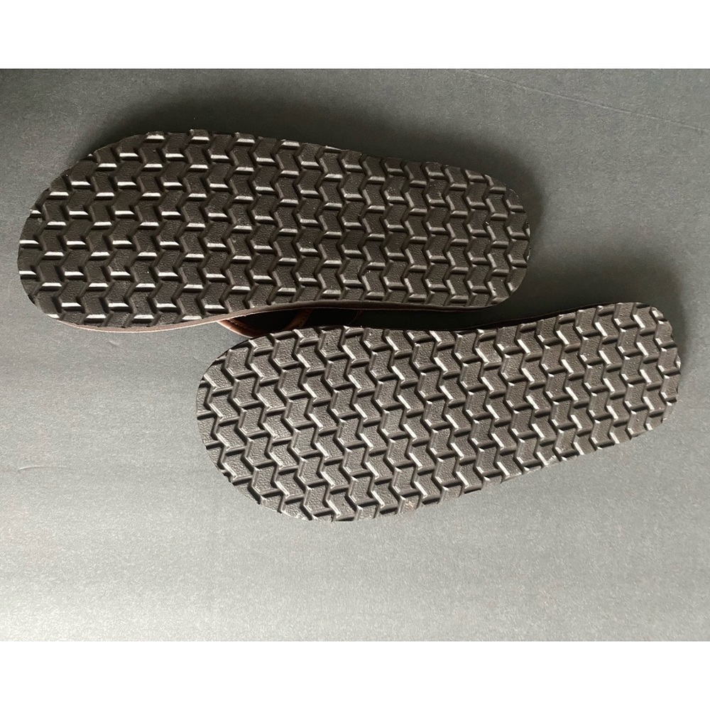 Dockers Men’s Flip Flop Thong Sandal - Picture 2 of 7